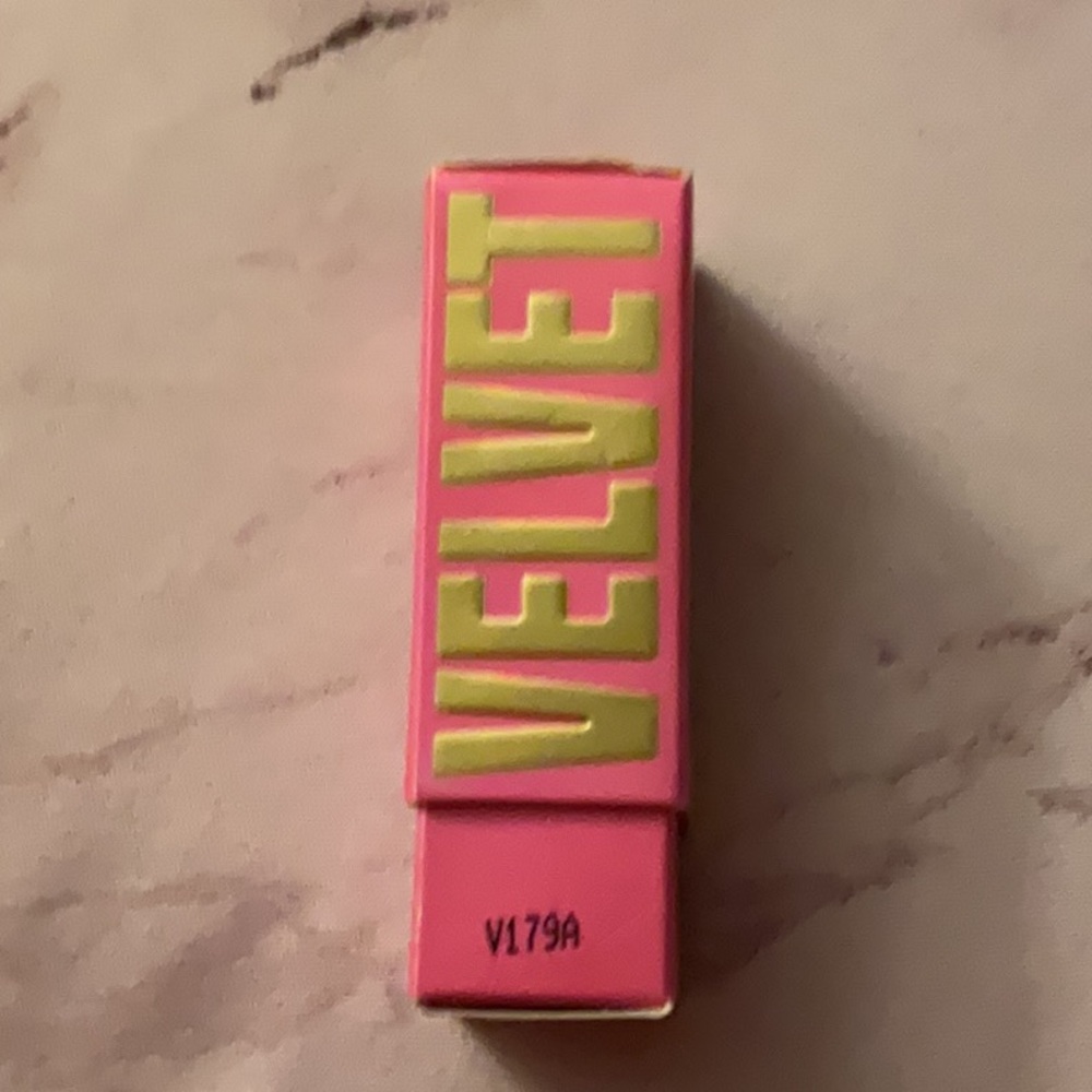 JEFFREE STAR - Holy Fashion lipstick